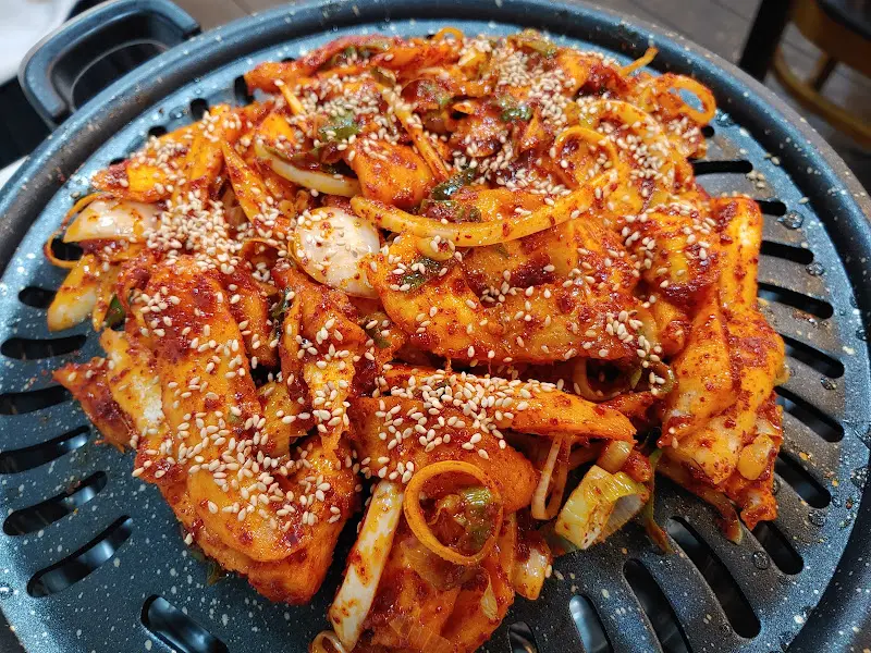 푸짐한 더덕구이 한 상 차림