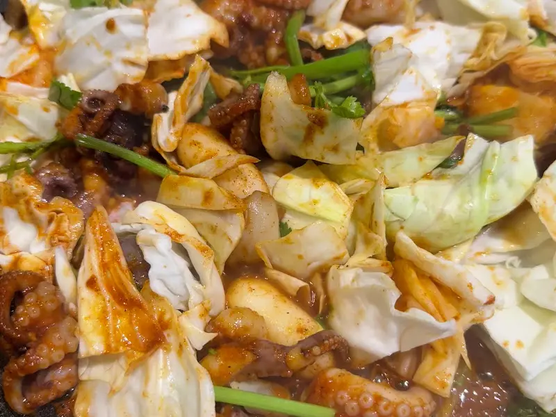 매콤한 쭈꾸미와 야채의 환상적인 조합