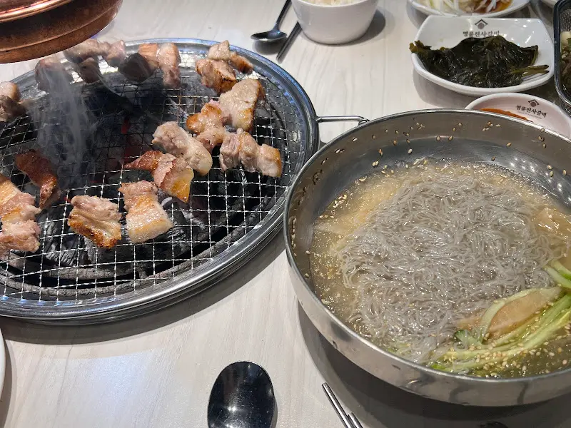 갈비와 냉면의 조화