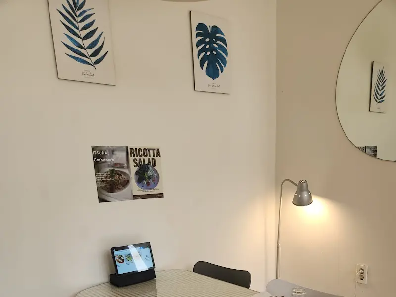 잇수다 내부 장식