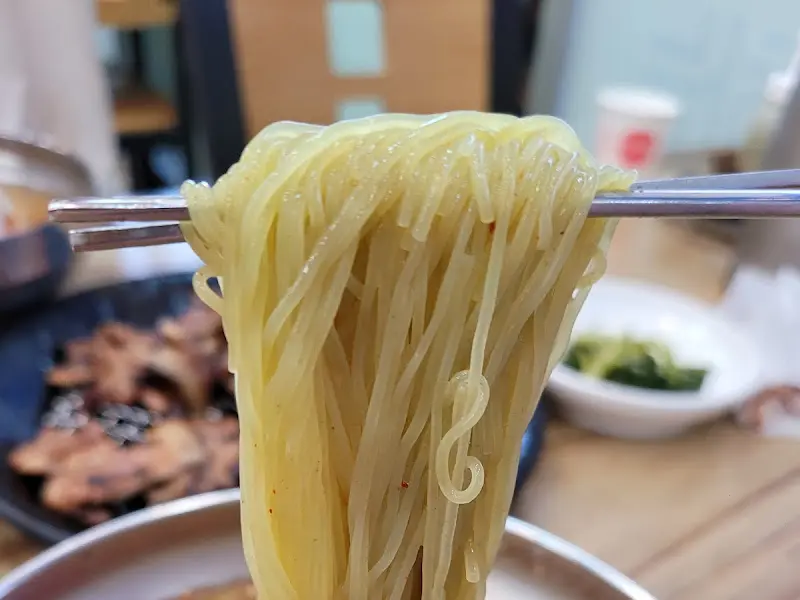 테이블 전체 샷