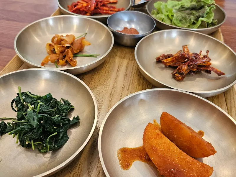 정갈한 반찬 담음새