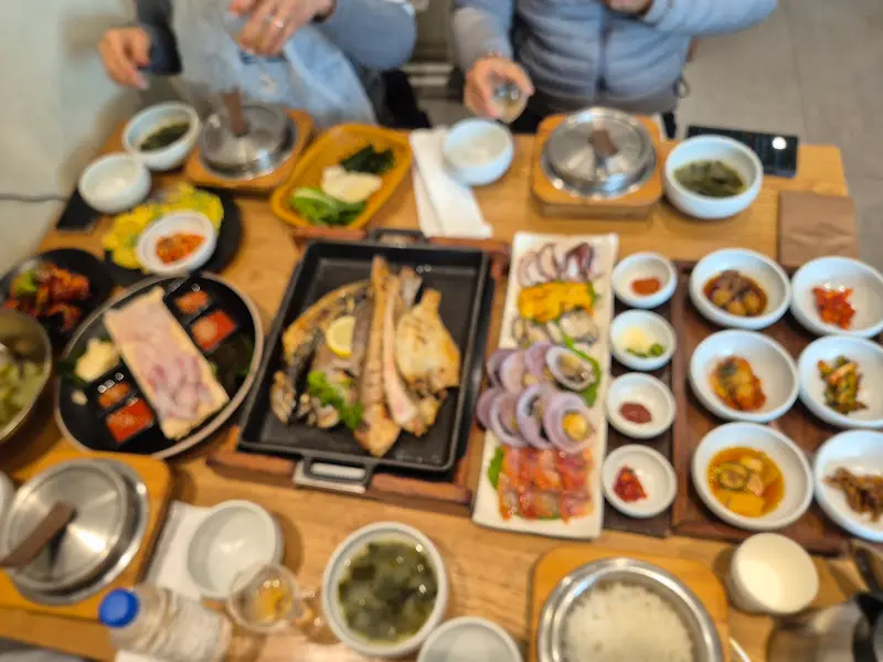 푸짐한 삼천포 해물 밥상 한 상 차림