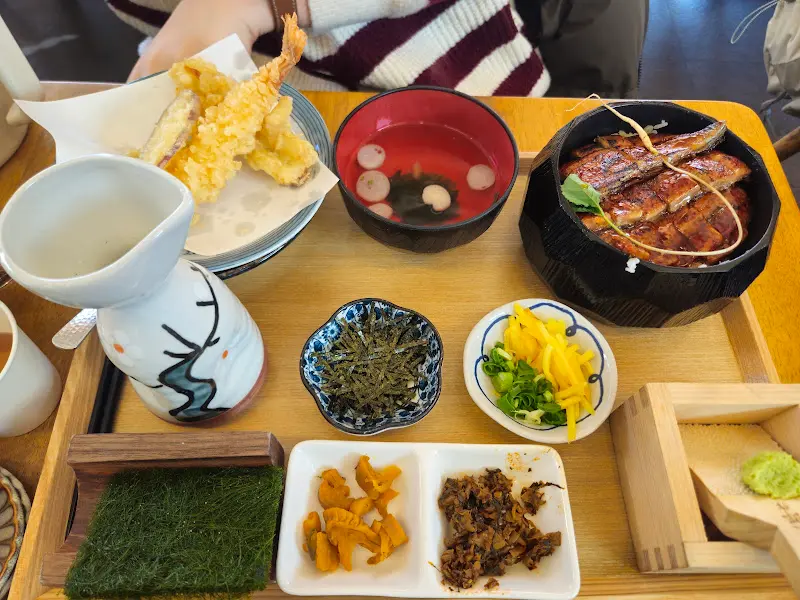 히츠마부시와 튀김, 미소시루 한 상