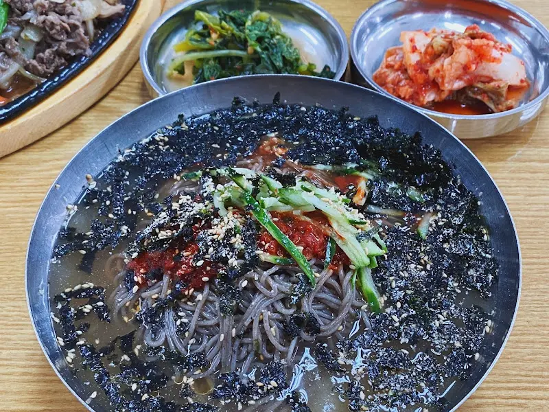 순한 물막국수의 모습