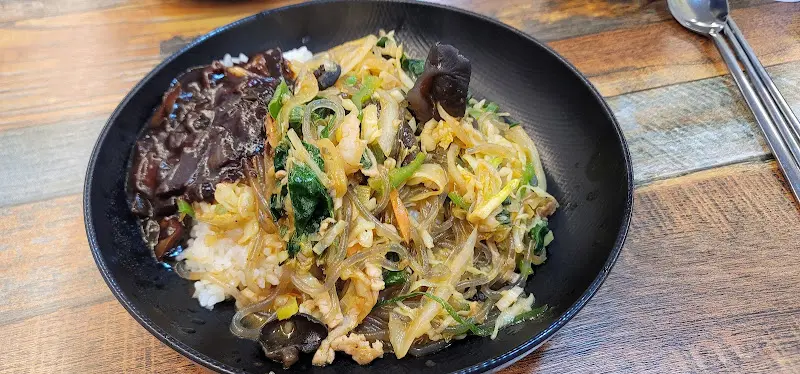 쟁반짜장의 모습