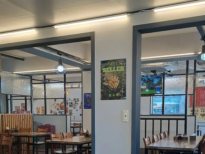 깔끔한 내부 인테리어