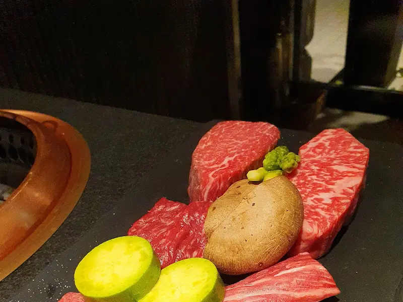 숯불 위에 올려진 한우