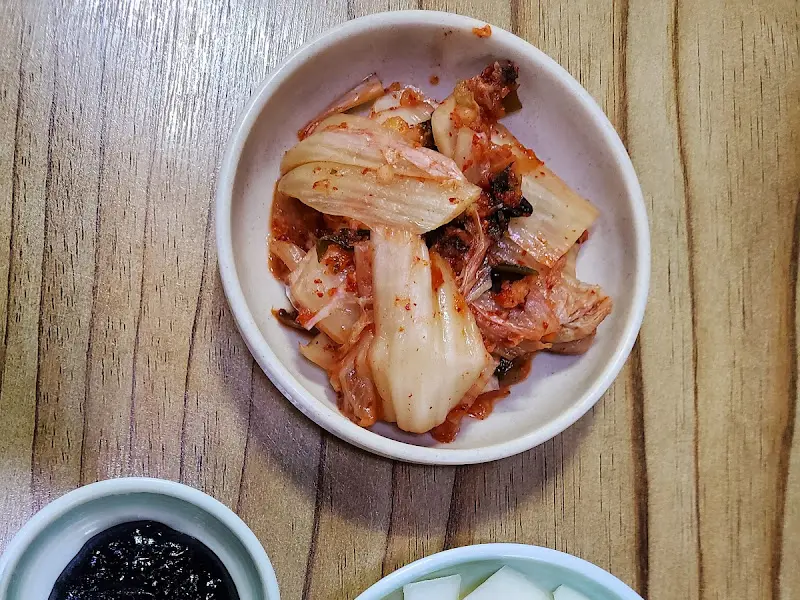 맛깔스러운 김치의 모습