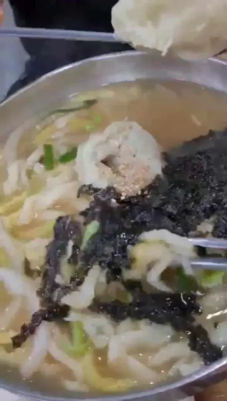 홍두깨손칼국수 수제비