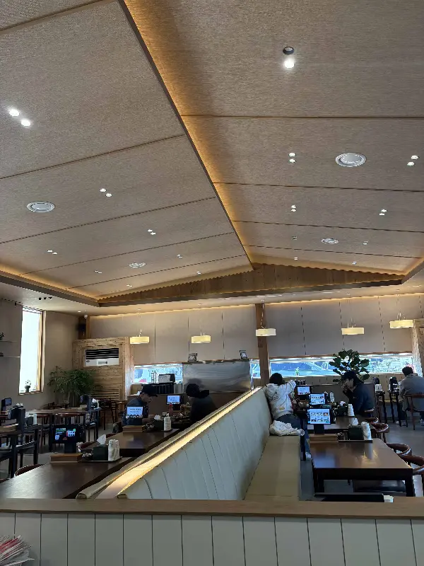 신정옥 내부 전경