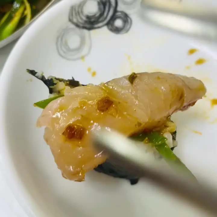 김, 삼치회, 파무침의 환상적인 조합