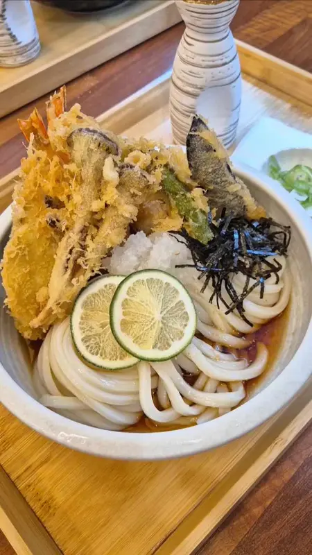 탱글탱글한 면발의 냉우동