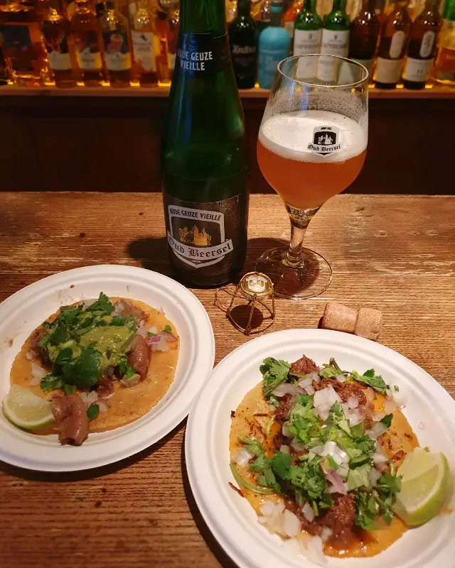 한우 곱창 타코와 맥주