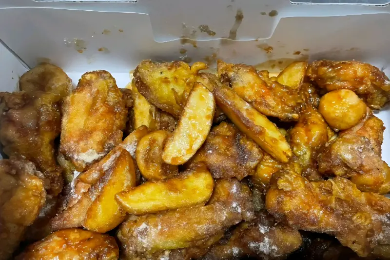 간지치킨과 웨지감자의 조화