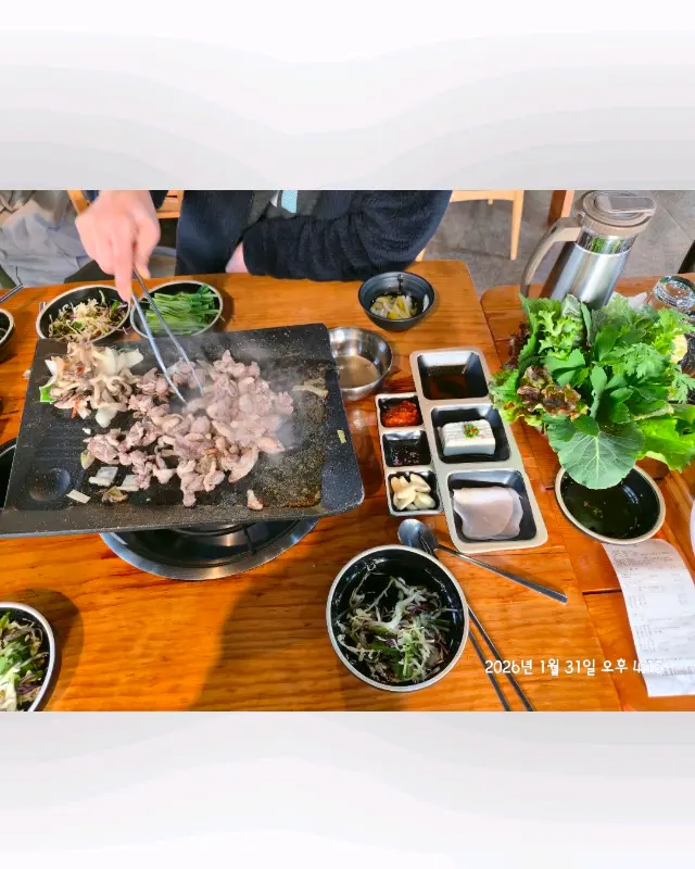 전문가의 손길로 완성된 볶음밥