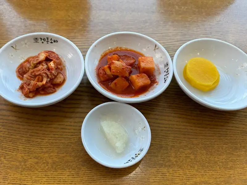 겐돈소바 기본 반찬