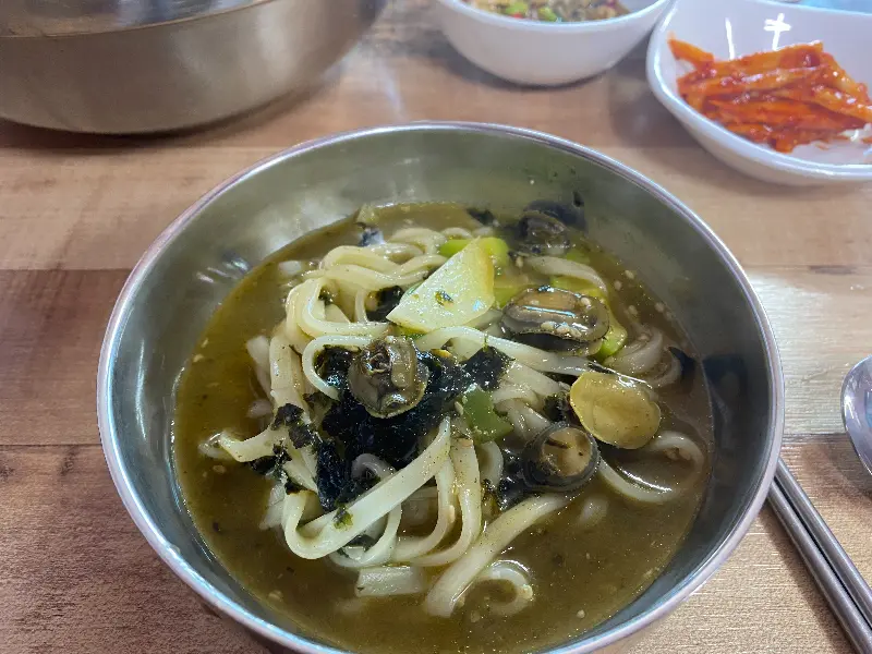 청주식당의 따뜻한 한 상 차림