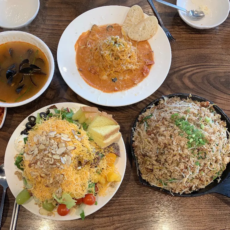 다양한 메뉴를 한 번에 즐길 수 있는 온니유