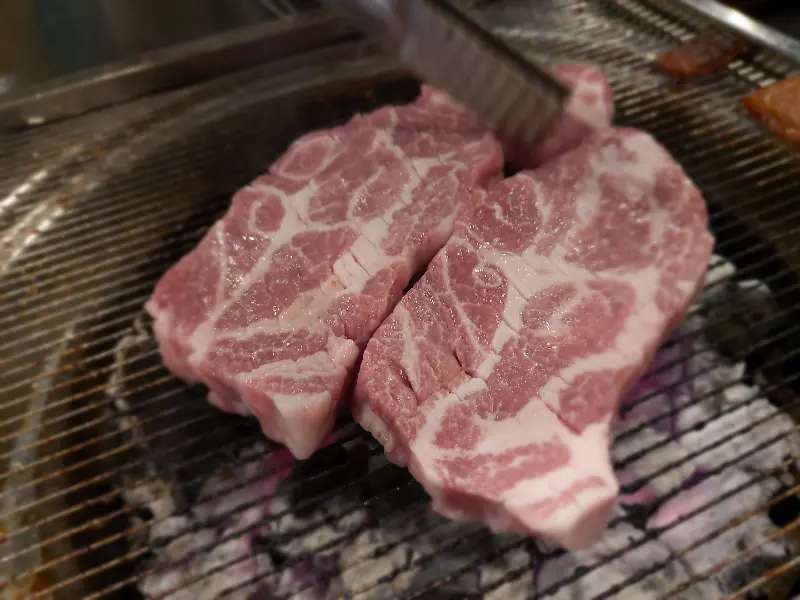 고기와 함께 즐기는 곁들임 메뉴