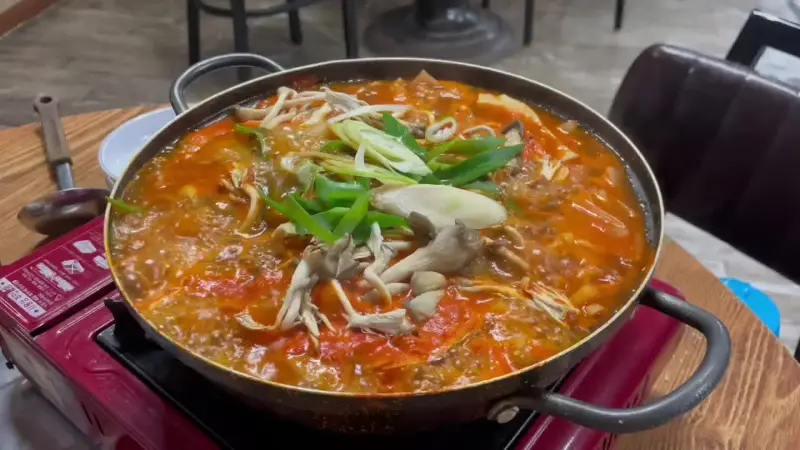 매운갈비찌개의 전체적인 모습