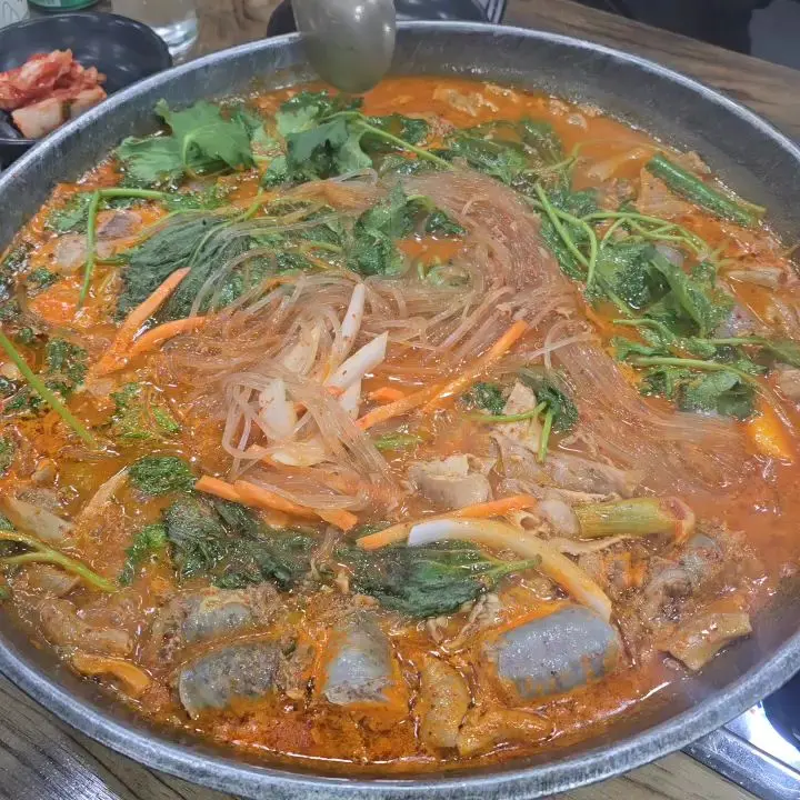 라면사리 추가는 필수!