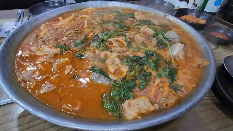 푸짐한 순대전골 한 상