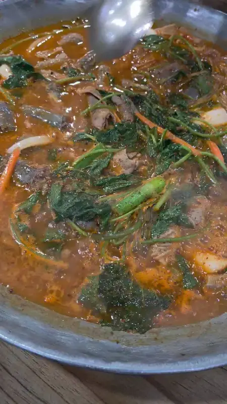 국물이 자작한 순대전골