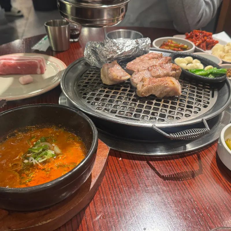 푸짐한 한 상 차림