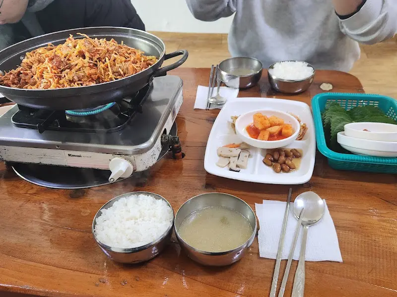 고추불고기 한상차림