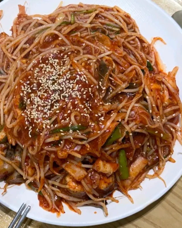 푸짐한 양의 아구찜