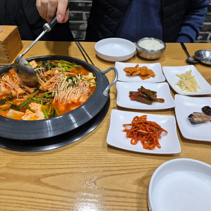 맛깔스러운 볶음밥