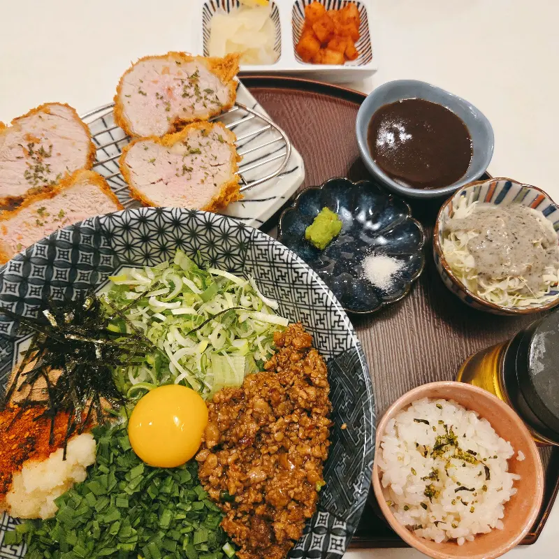 정갈하게 담겨 나온 음식