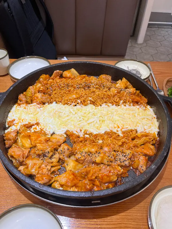 닭갈비와 볶음밥