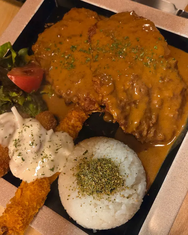 데미그라스 돈까스