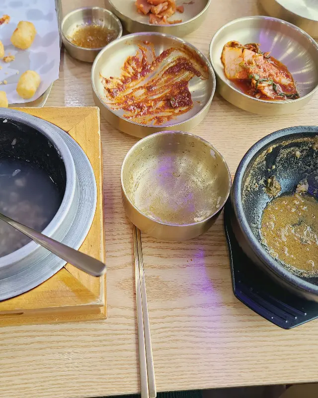 식사를 마친 테이블