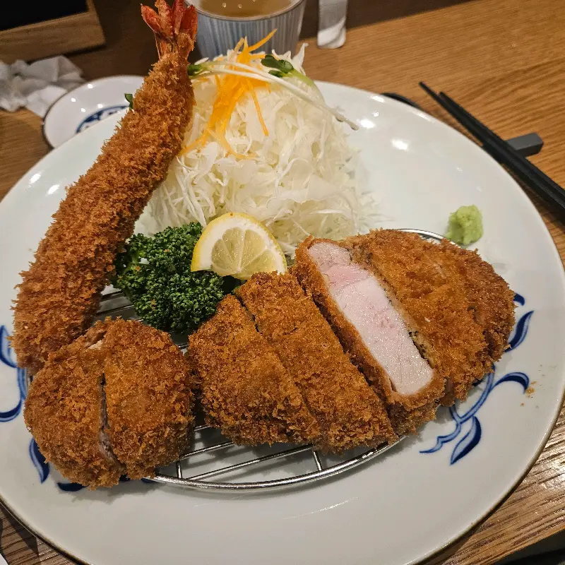 분지로 로스카츠 단면