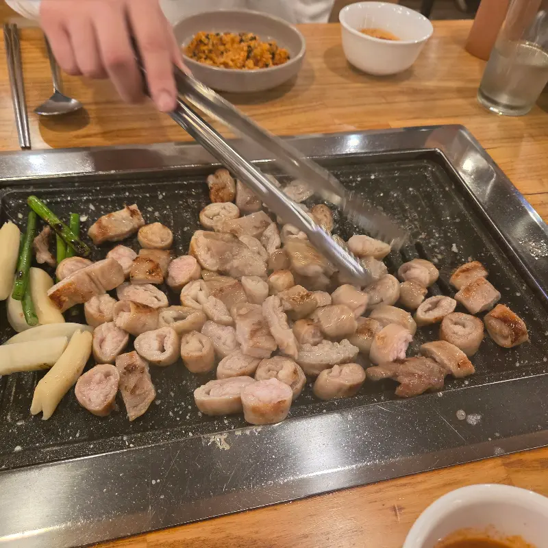 막창 굽는 모습