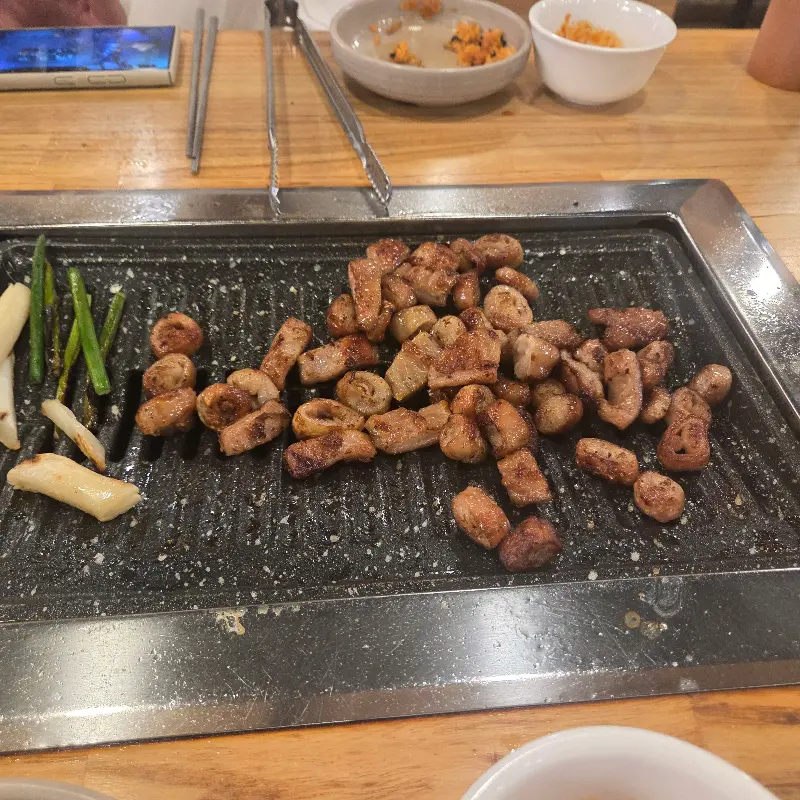 잘 구워진 막창