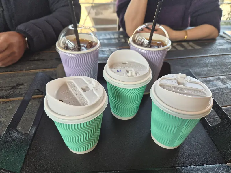 테이크 아웃 컵