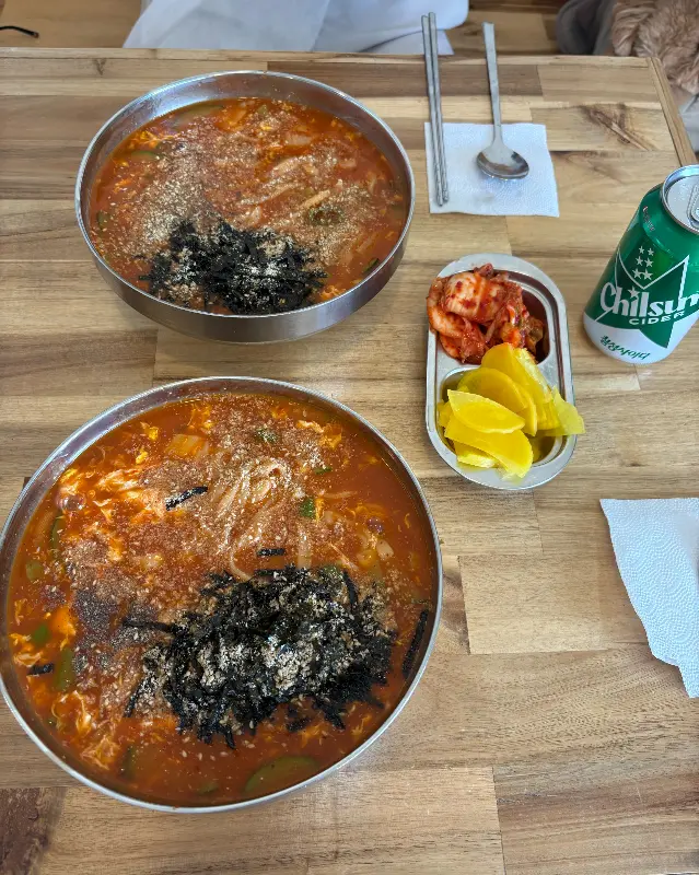 깔끔한 내부