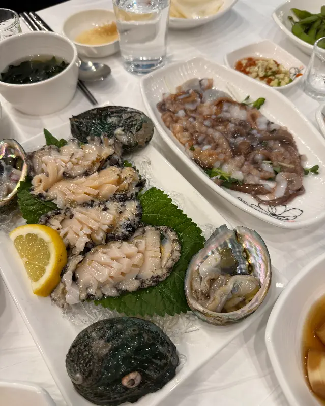 신선한 해산물 모듬