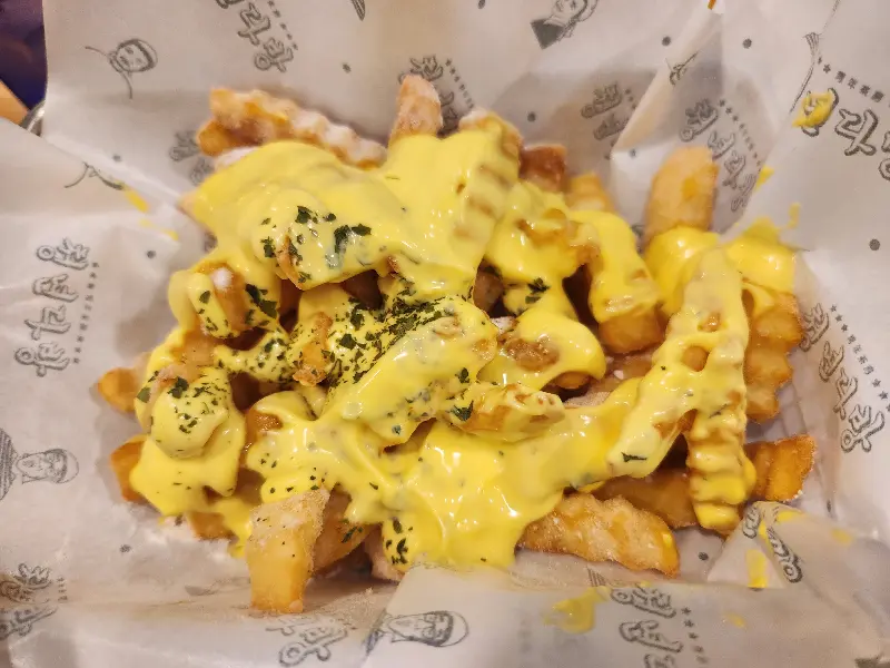 청년다방 감자튀김