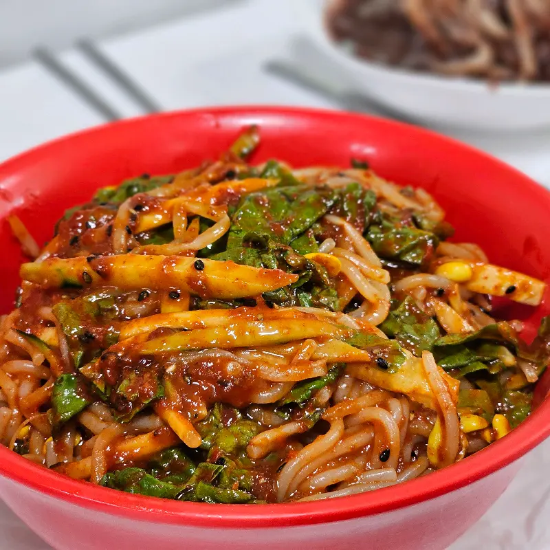 새콤달콤한 쫄면