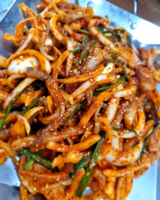 푸짐한 오징어 불고기