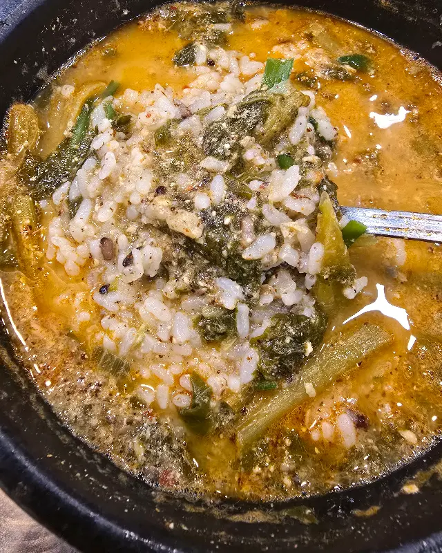 추어탕에 곁들여 먹는 깍두기