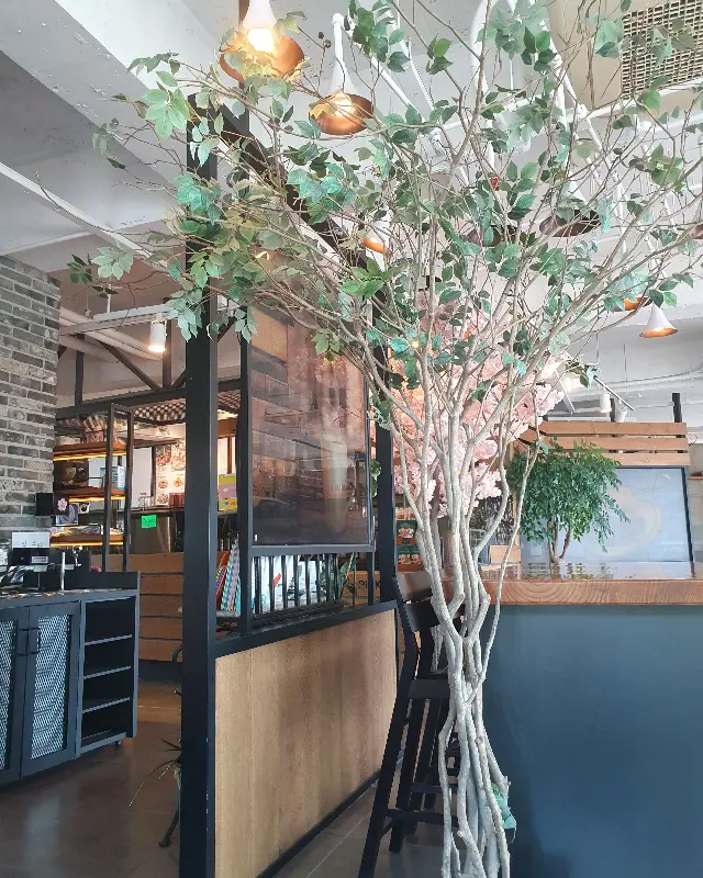 카페 내부 인테리어