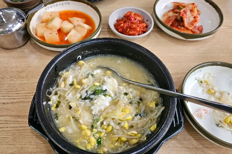 깔끔한 반찬 구성