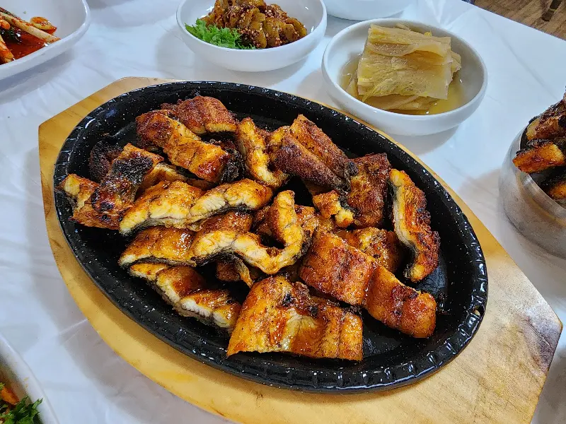 먹음직스러운 양념구이