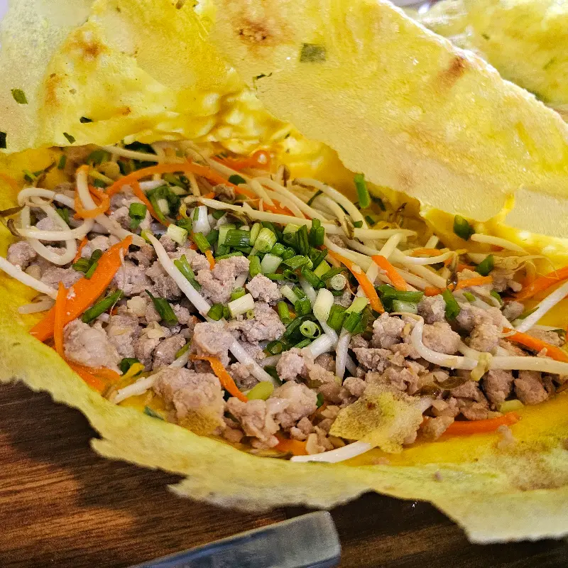 겉은 바삭하고 속은 촉촉한 반쎄오